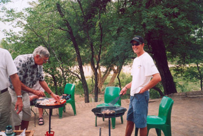 Südafrikaner beim grillen